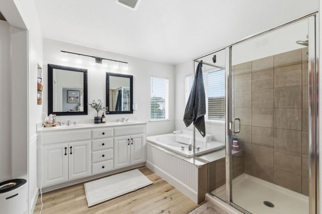 2454 Bracco Way, Riverbank, CA 95367