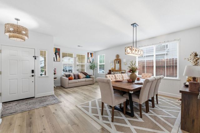 2454 Bracco Way, Riverbank, CA 95367