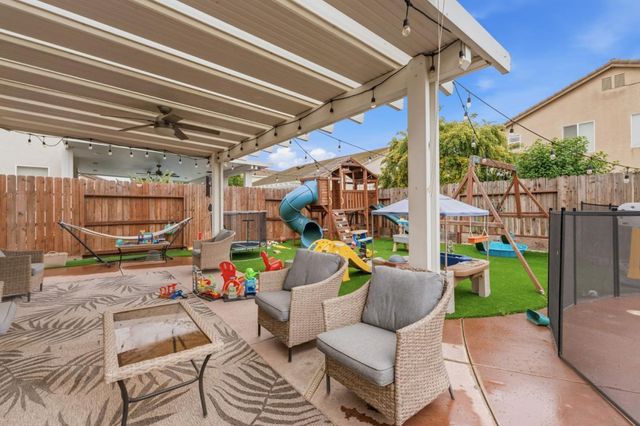 2454 Bracco Way, Riverbank, CA 95367