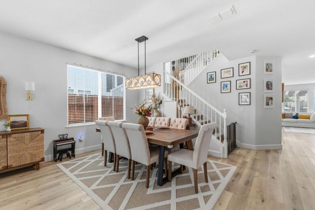 2454 Bracco Way, Riverbank, CA 95367