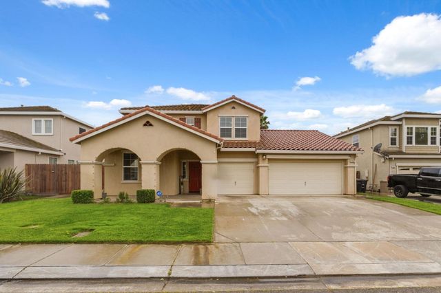 2454 Bracco Way, Riverbank, CA 95367