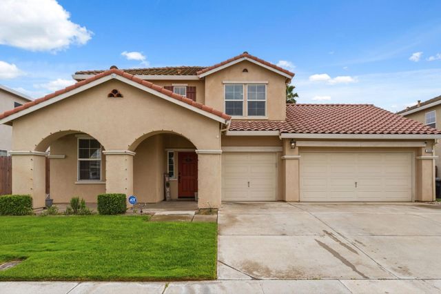 2454 Bracco Way, Riverbank, CA 95367