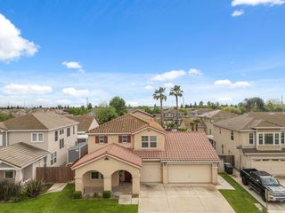 2454 Bracco Way, Riverbank, CA 95367