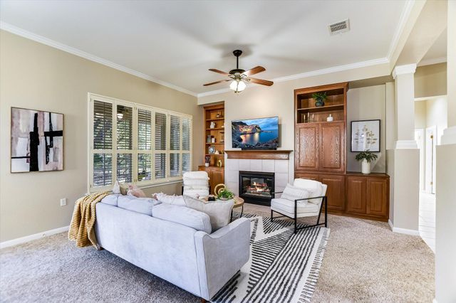 105 Goodwater ST, Georgetown, TX 78633