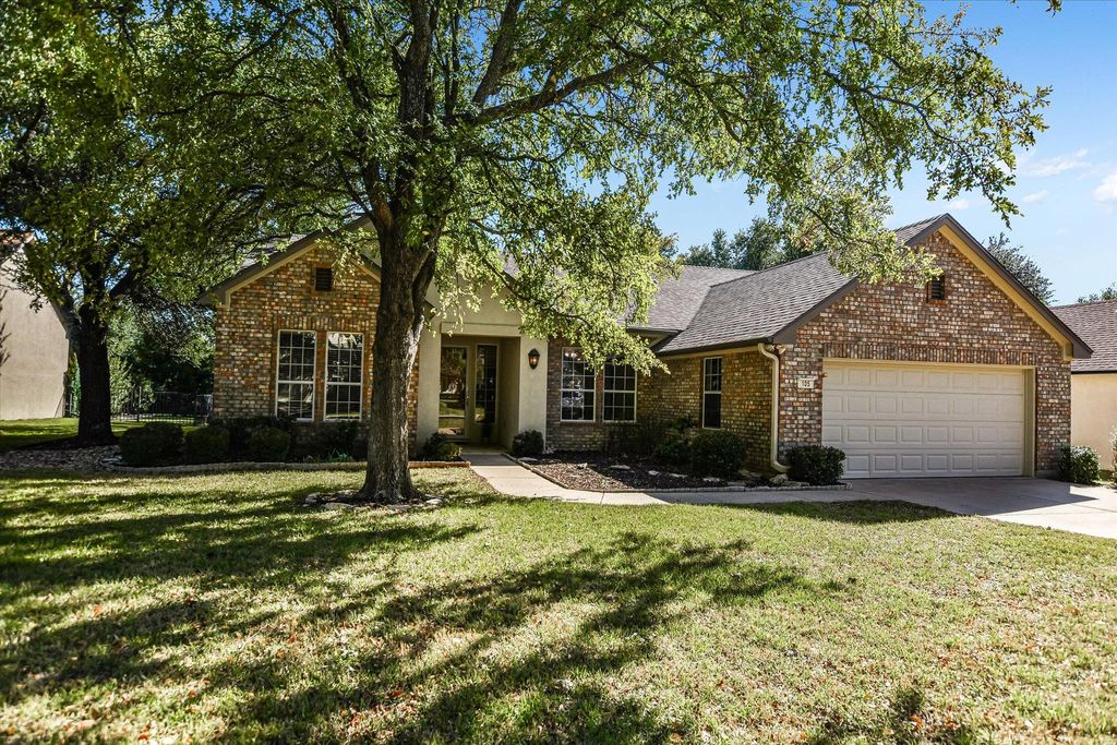 105 Goodwater ST, Georgetown, TX 78633