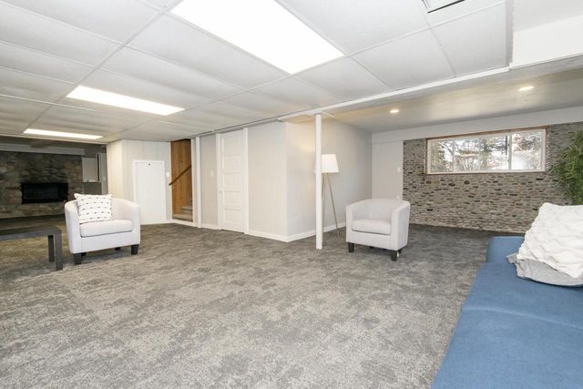 745 N Green Bay ROAD, Grafton, WI 53024