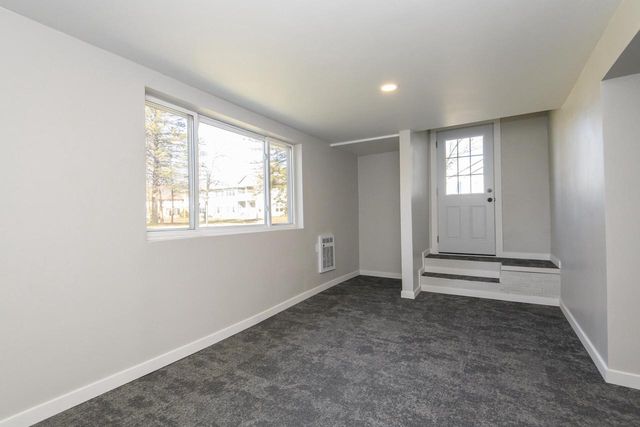 745 N Green Bay ROAD, Grafton, WI 53024