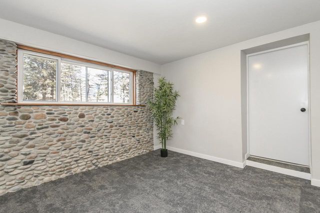 745 N Green Bay ROAD, Grafton, WI 53024