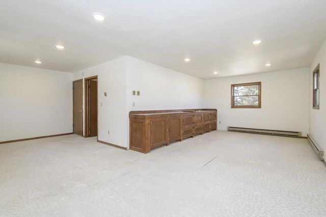 745 N Green Bay ROAD, Grafton, WI 53024