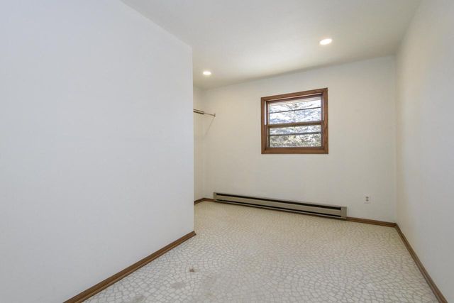 745 N Green Bay ROAD, Grafton, WI 53024