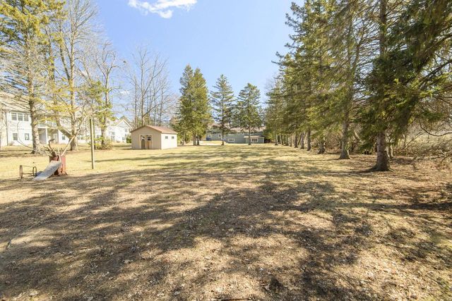 745 N Green Bay ROAD, Grafton, WI 53024