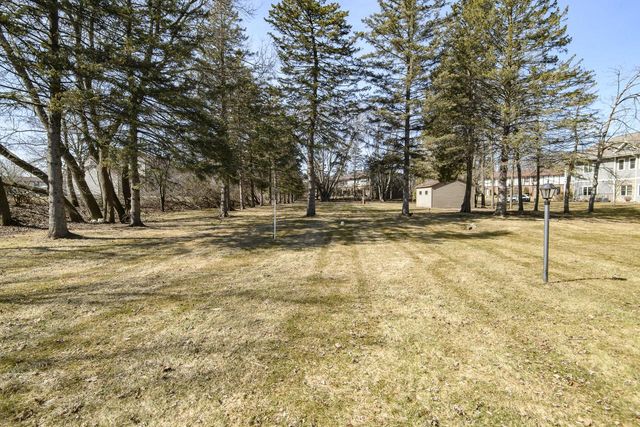 745 N Green Bay ROAD, Grafton, WI 53024