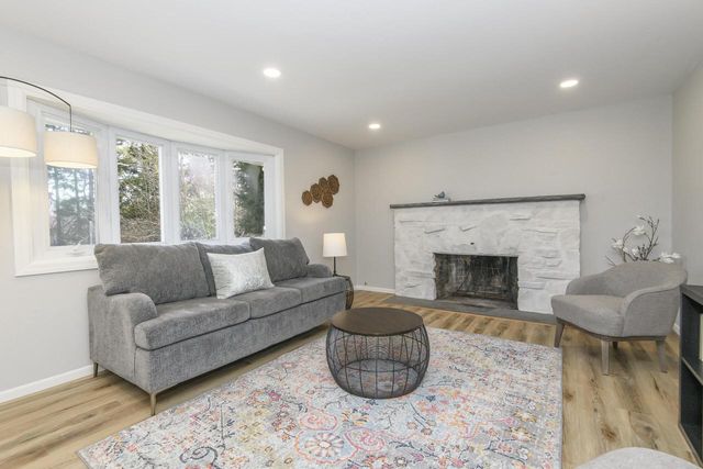 745 N Green Bay ROAD, Grafton, WI 53024