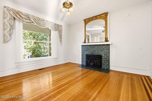 1515 S 3rd St, Louisville, KY 40208