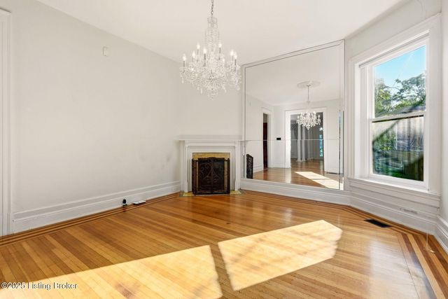 1515 S 3rd St, Louisville, KY 40208