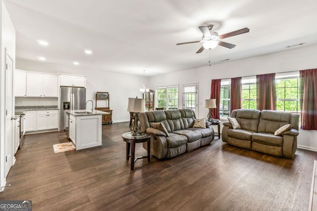 372 Highland Pointe Drive, Alto, GA 30510