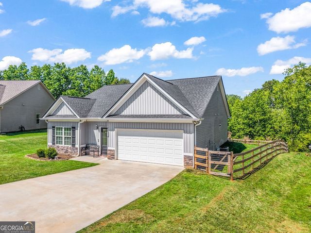 372 Highland Pointe Drive, Alto, GA 30510