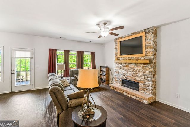 372 Highland Pointe Drive, Alto, GA 30510