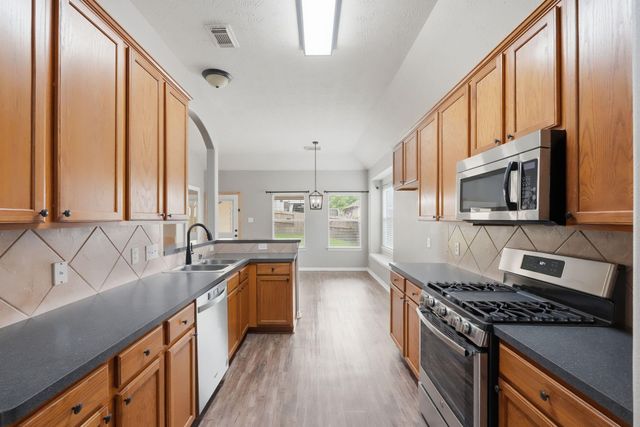 2313 Perkins Crossing Drive, Conroe, TX 77304