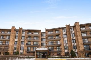 501 Lake Hinsdale Drive 207, Willowbrook, IL 60527