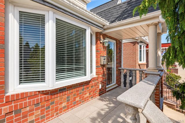 6511 Claran Court, Maspeth, NY 11378