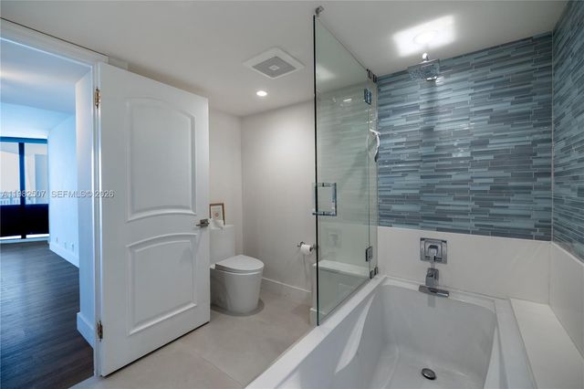 2000 Towerside Ter 1910, Miami, FL 33138