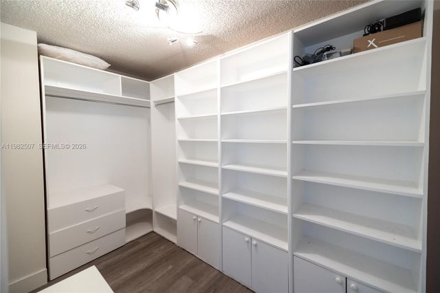 2000 Towerside Ter 1910, Miami, FL 33138