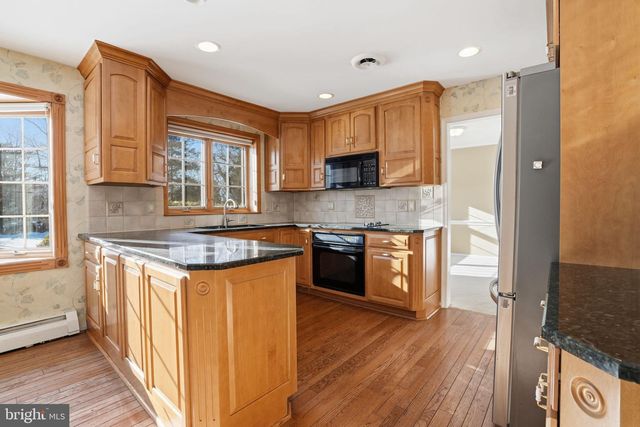 1301 ALBRIGHT DR, Yardley, PA 19067