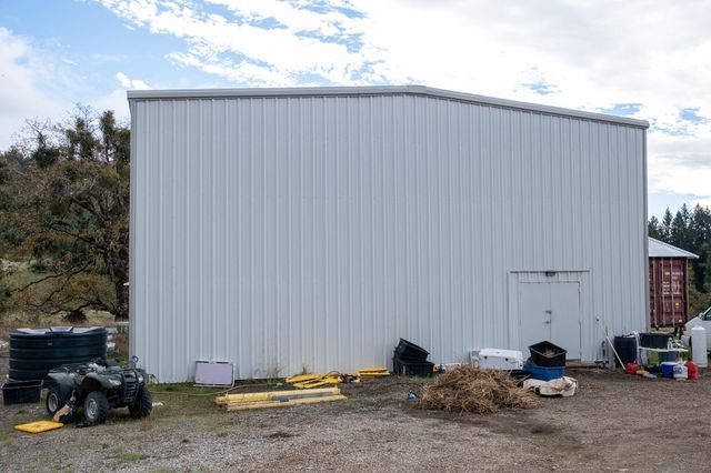 2281 Burgess Ranch Road, Zenia, CA 95595