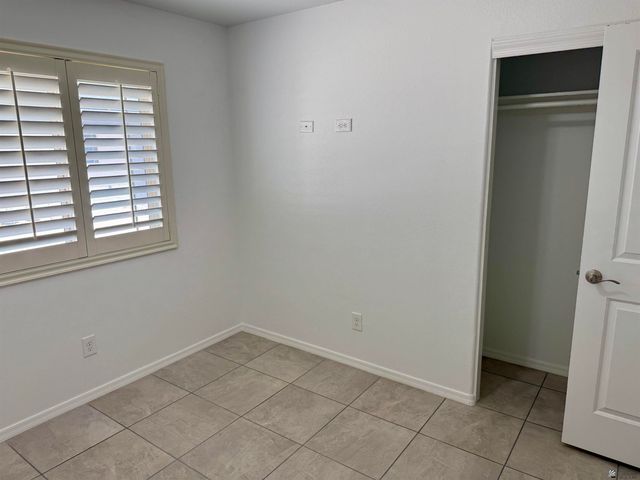 4711 E Los Olivos Dr, San Luis, AZ 85336