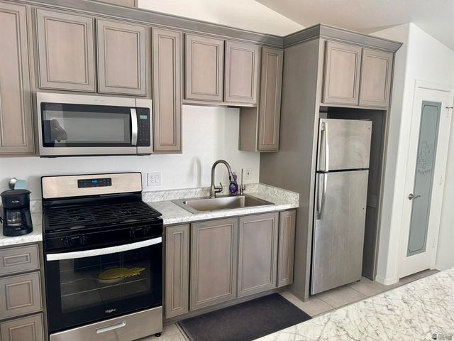 4711 E Los Olivos Dr, San Luis, AZ 85336