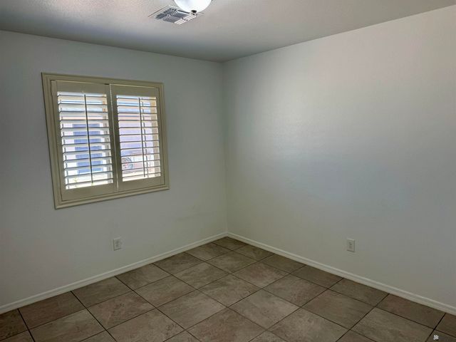 4711 E Los Olivos Dr, San Luis, AZ 85336