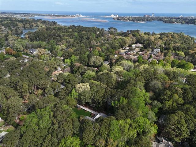 1304 Watersedge DR, Virginia Beach, VA 23452