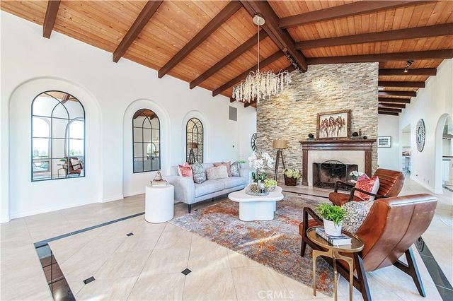 821 Guanajuato Drive, Claremont, CA 91711