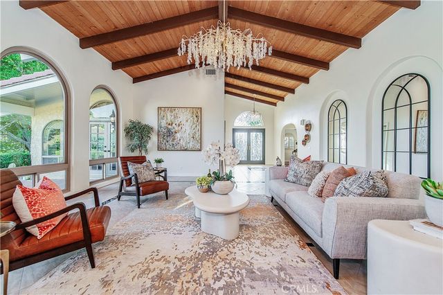 821 Guanajuato Drive, Claremont, CA 91711