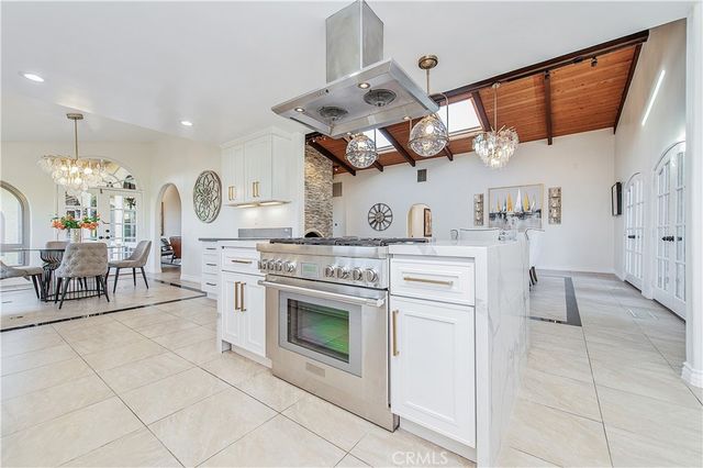 821 Guanajuato Drive, Claremont, CA 91711