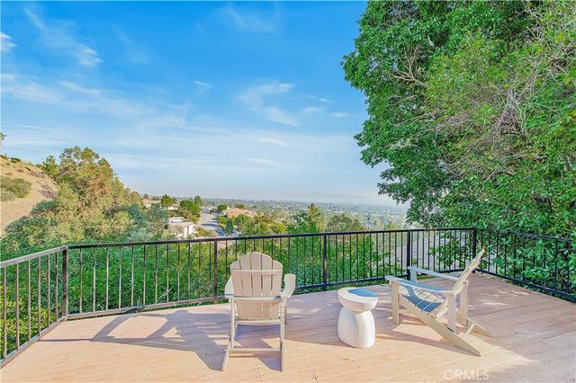 821 Guanajuato Drive, Claremont, CA 91711