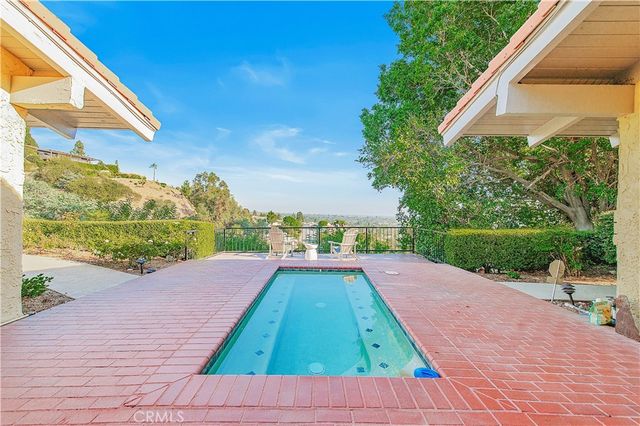 821 Guanajuato Drive, Claremont, CA 91711