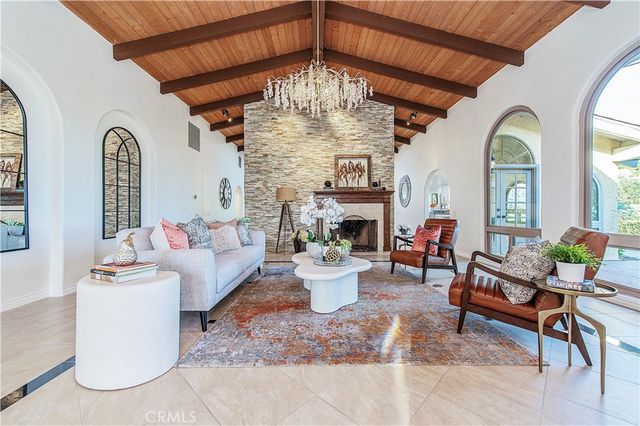 821 Guanajuato Drive, Claremont, CA 91711
