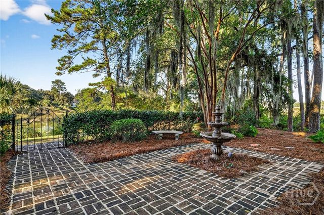 202 John Wesley Way, Savannah, GA 31404