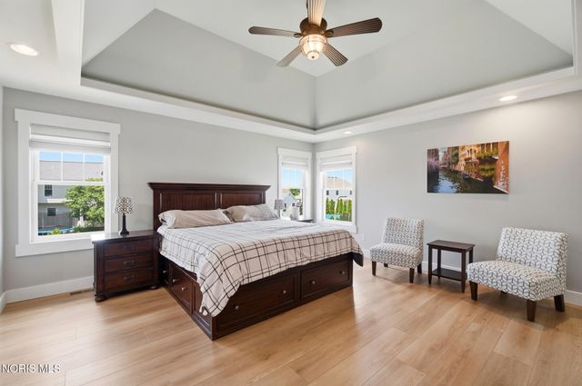 801 Barnstable Lane, Bowling Green, OH 43402