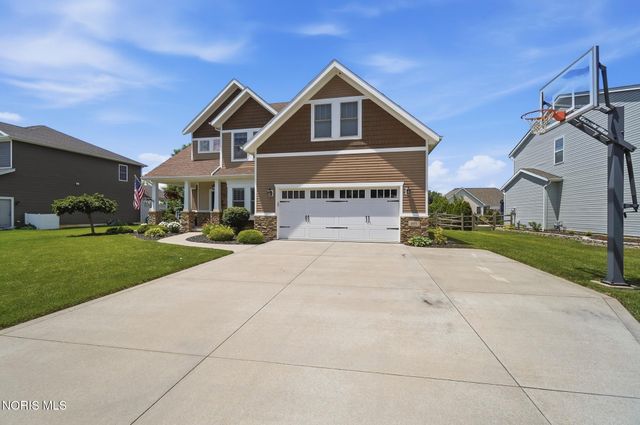 801 Barnstable Lane, Bowling Green, OH 43402