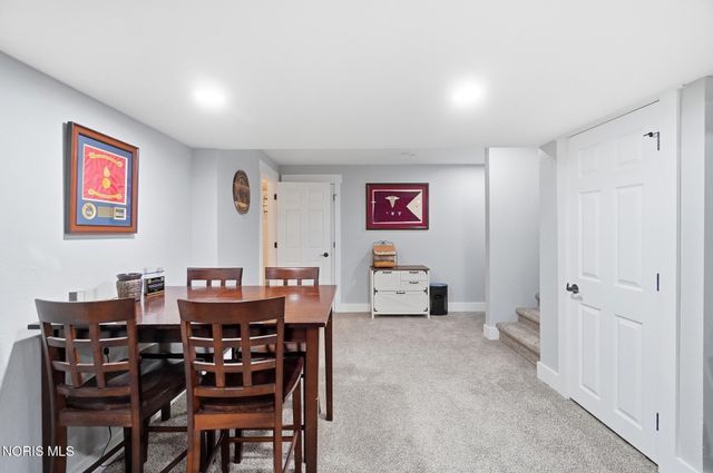 801 Barnstable Lane, Bowling Green, OH 43402