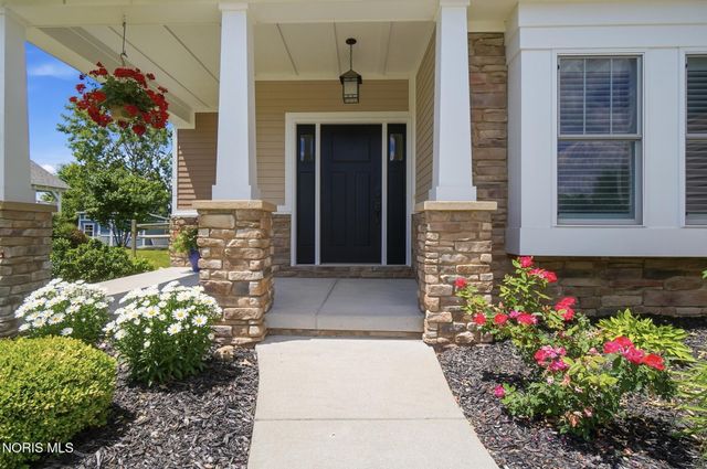 801 Barnstable Lane, Bowling Green, OH 43402