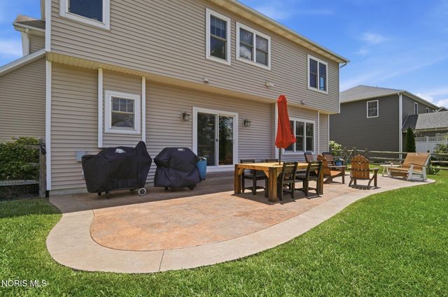 801 Barnstable Lane, Bowling Green, OH 43402