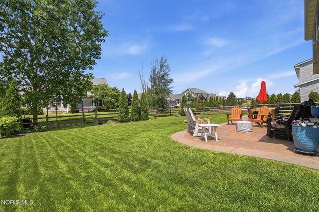 801 Barnstable Lane, Bowling Green, OH 43402