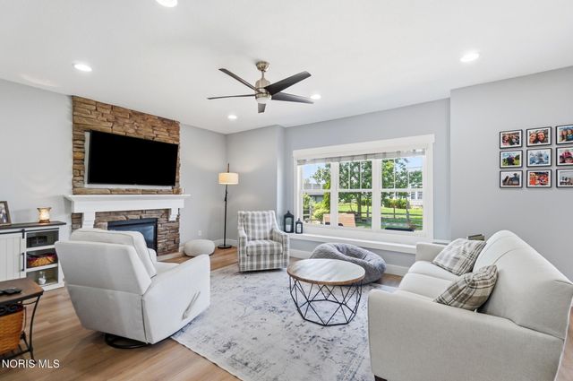801 Barnstable Lane, Bowling Green, OH 43402