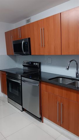 3001 S Ocean Drive 347, Hollywood, FL 33019