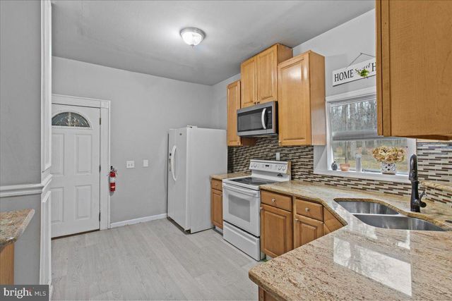 10 KATHERINE COURT, Glassboro, NJ 08028
