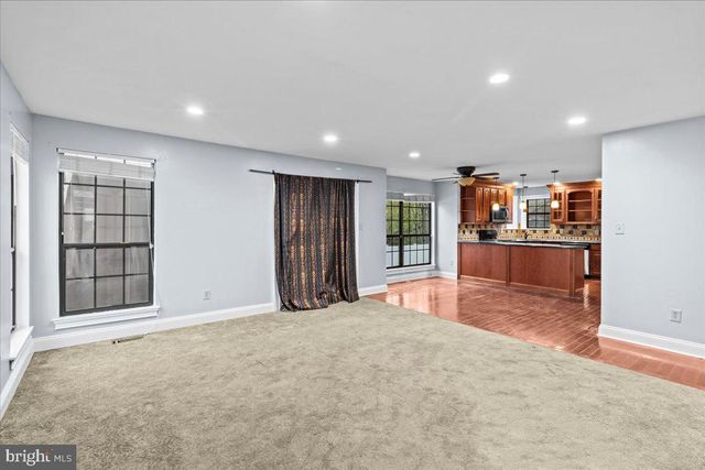 10 KATHERINE COURT, Glassboro, NJ 08028